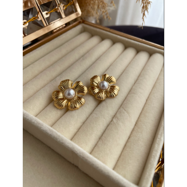 Boucle fleur rembourré avec Perle