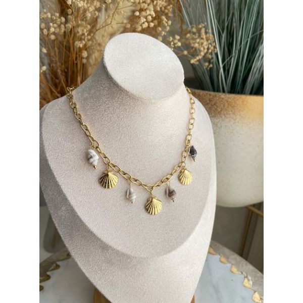 Collier coquillage doré