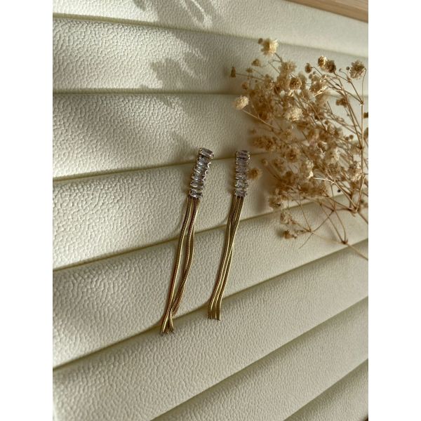 BOUCLES D'OREILLES LONGUES AVEC DES CRISTAUX