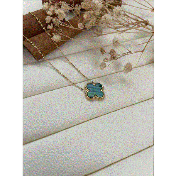 Collier trèfle vert
