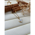 Collier trèfle nacre blanc