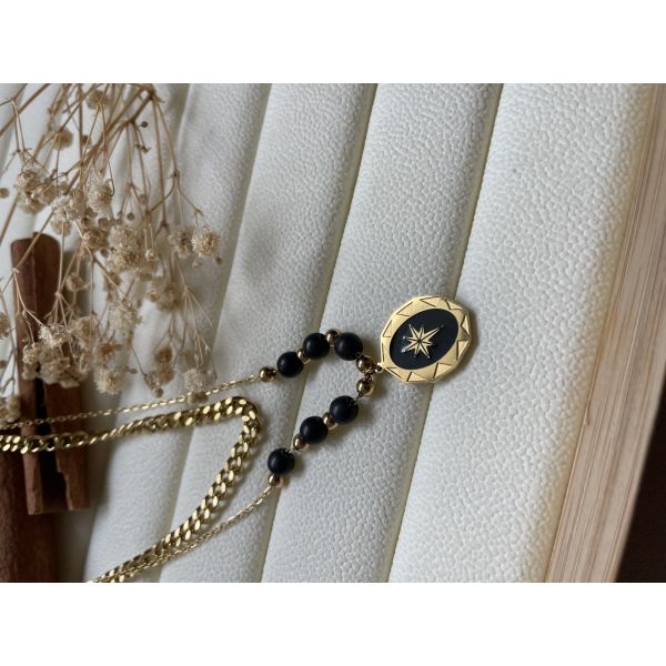 Collier avec soutoir en agates noires et doré